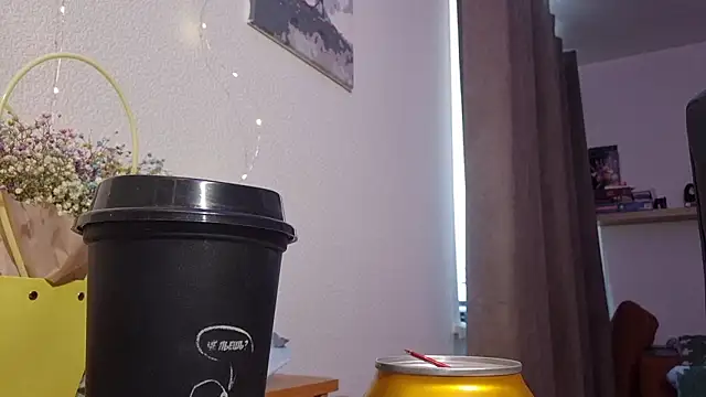 AuraNevera's Live XXX Chat