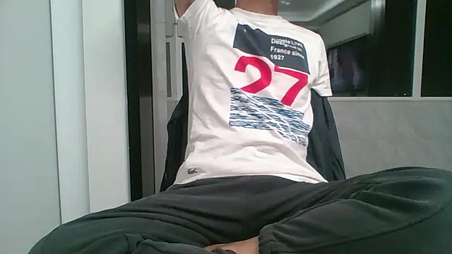 Chatroom XXX en direct de nole_china7