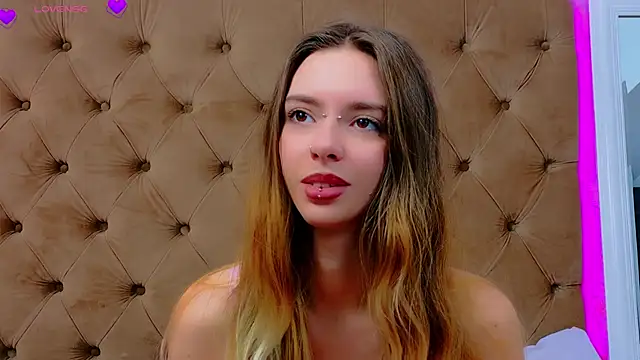 CoraVex Chat XXX live