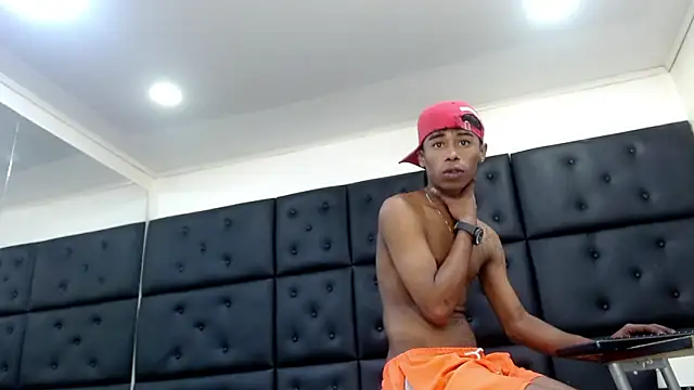 Онлайн чат XXX TonnyMarck