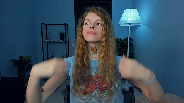 RayaNenlia Adlı Modelin Canlı XXX Sohbeti