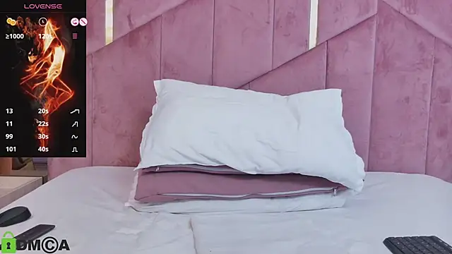 SelenaDaze: απευθείας συνομιλία ΧΧΧ