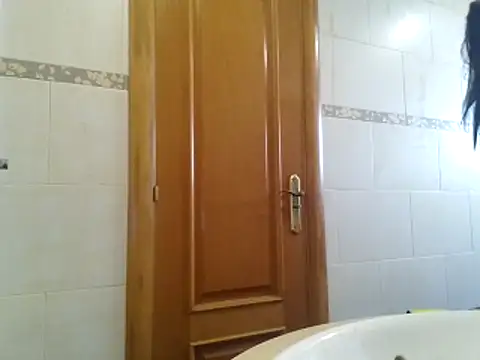 Chatroom XXX en direct de Roousse08