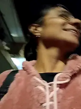 Czat XXX na żywo – Leslly_