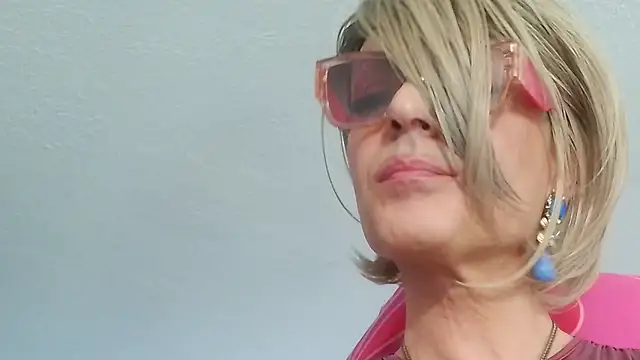 LadyOxana Live XXX Chat