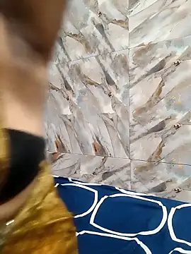 hornyzinia123 Webcamshow