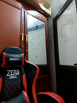 Yumyum_kiw Chat XXX live