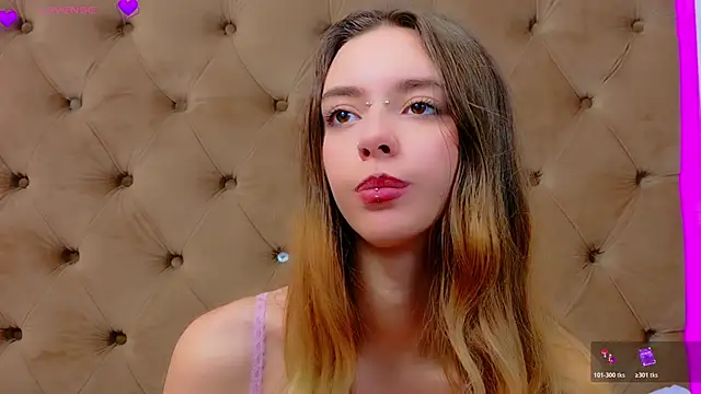 Czat XXX na żywo – CoraVex