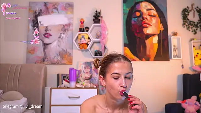 Chatroom XXX en direct de VernitaFiscalini