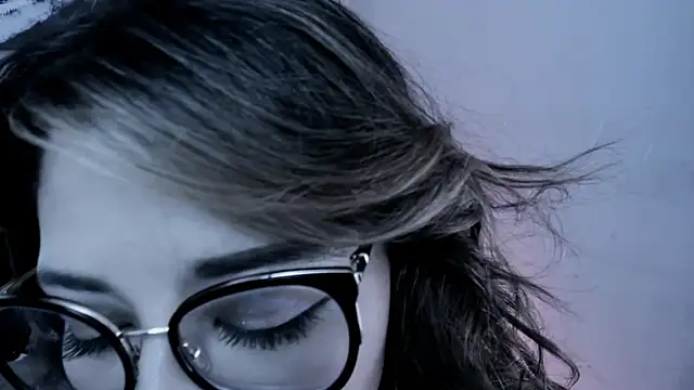 Dakhota_Rouge Adlı Modelin Canlı XXX Sohbeti