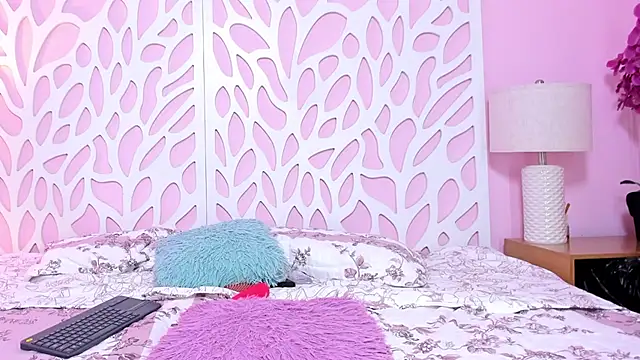 Chat +18 de KimiNaru ao vivo