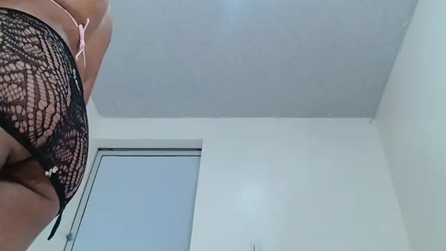 kendal1_ Chat XXX in diretta