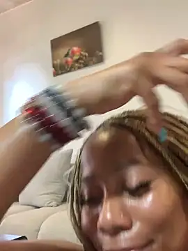 CurvyDesire1 现场XXX聊天