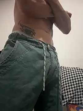 JokerHot28 现场XXX聊天