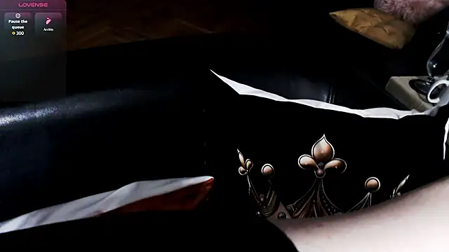 Imperatriza élő XXX-chatje