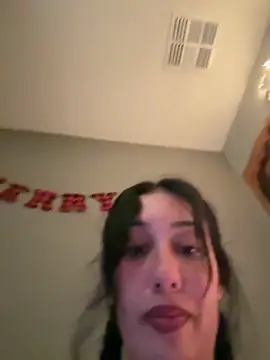 Chat +18 de lonelylexxxie ao vivo