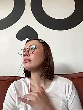 RinaCat Chat XXX live