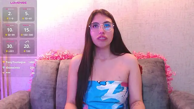 Valk_submissive live XXX chat