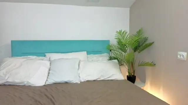 L1ittle_kitty_ live XXX chat