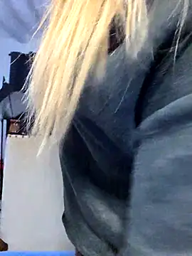 kylie_blck Adlı Modelin Canlı XXX Sohbeti