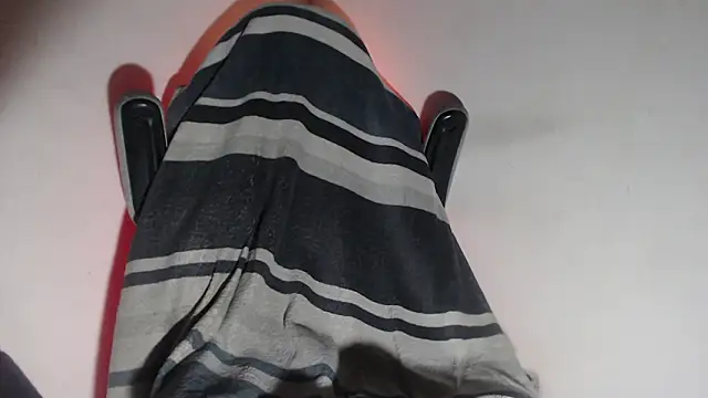 Pertunjukan Kamera Web LuciferSantoryu