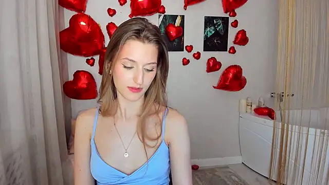 NaturalBeaty Chat XXX live