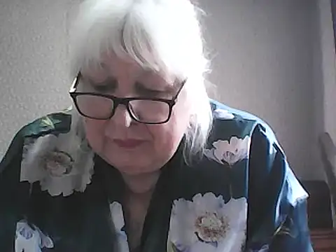 Alexia64231: διαδικτυακό σόου στην κάμερα