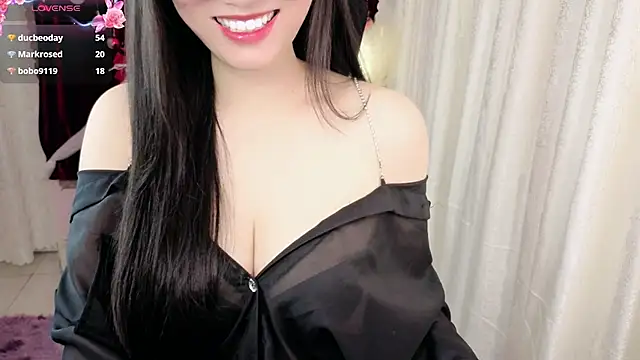 JENNIE-16's Live XXX Chat