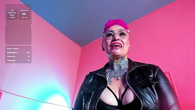 دردشة MATURE_HARDCORE الجنسية المباشرة