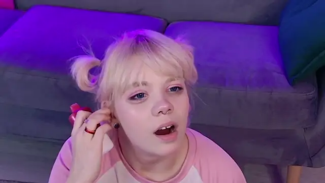 Waifu_Ketrin Chat XXX in diretta