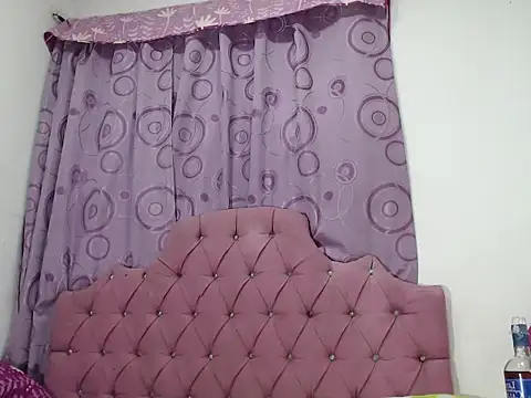 Chatroom XXX en direct de DannaTs1