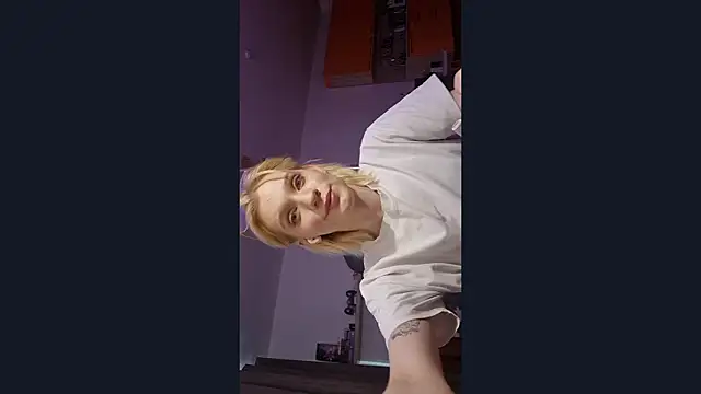 AuraNevera 现场XXX聊天