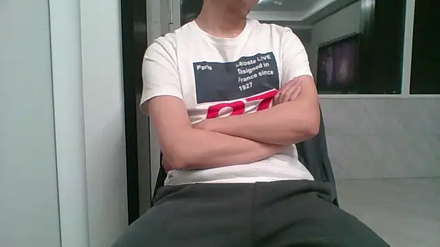 Chat XXX ao vivo de nole_china7