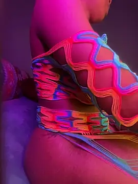 Chat XXX en directo de TheRealOshunQueen