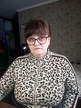 BrandiOhNight 即時 XXX 聊天