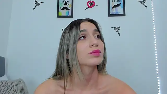 im_sarah34 Chat XXX in diretta