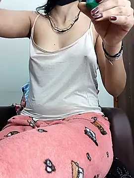 PUNAM456 即時 XXX 聊天