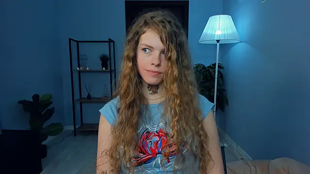 RayaNenlia's Live XXX Chat