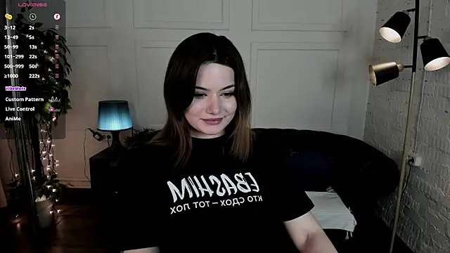 Dark_Moni élő XXX-chatje