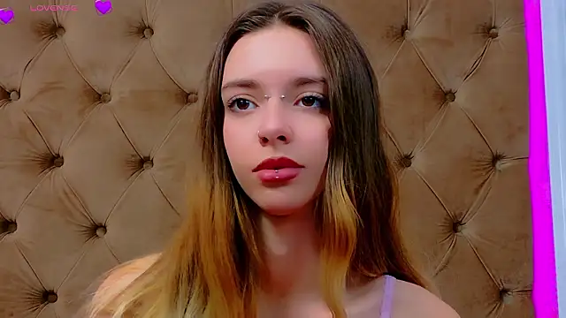 CoraVex Live XXX Chat