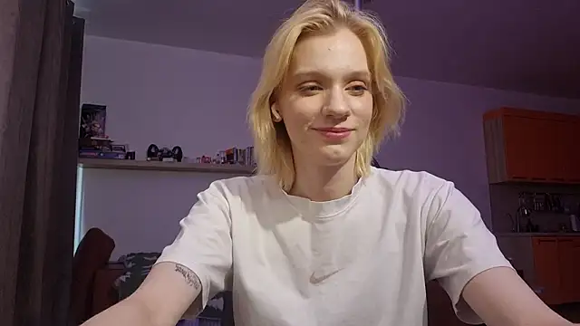 AuraNevera: απευθείας συνομιλία ΧΧΧ