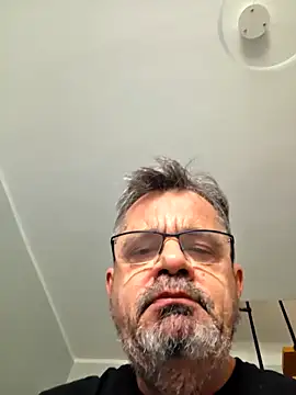 Axer1960's Live XXX Chat