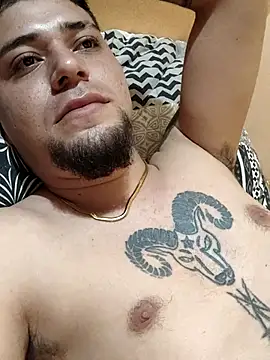 Show de webcam de HallowedMilan