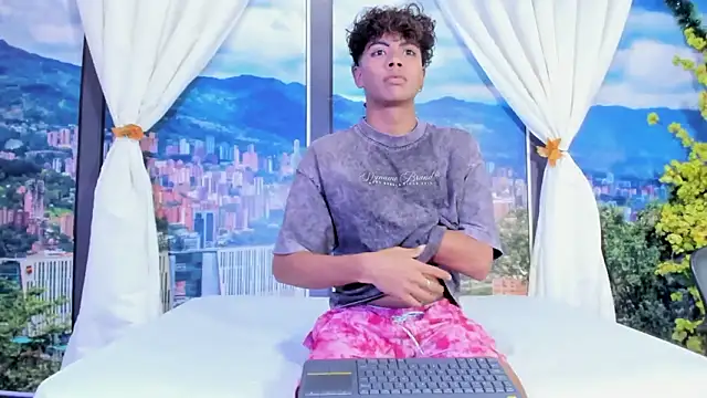 Sembang XXX Secara Langsung MilthonDelis