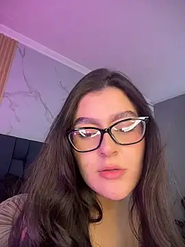 VioletaMaddox's Live XXX Chat