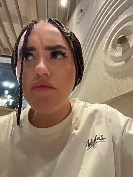 KiraSunshine Chat XXX live