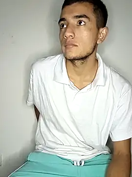 Thick_CockのライブXXXチャット