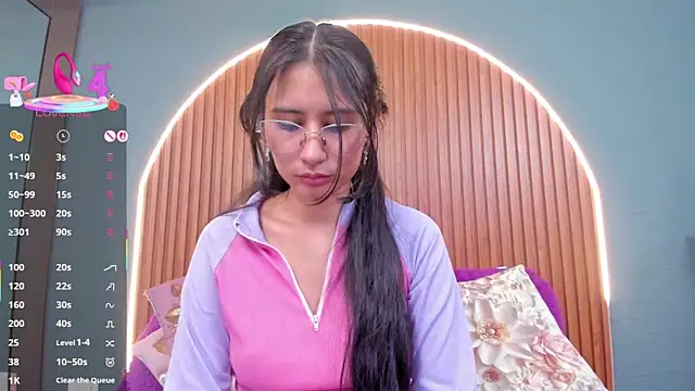 Chatroom XXX en direct de NayeCloud