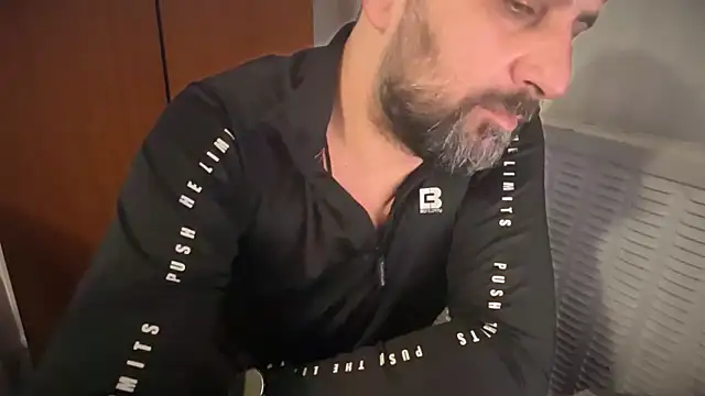 TARKAN1 – Live XXX-chat