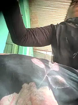 Hotrenuka2's Webcam Show